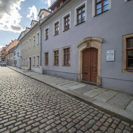 Zentrales - Mit Sofa & 2 Einzelbetten * Freiberg