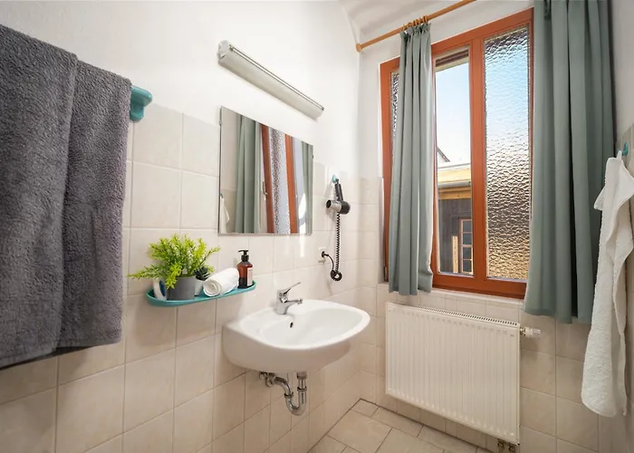 Zentrales - Mit Sofa & 2 Einzelbetten * Freiberg